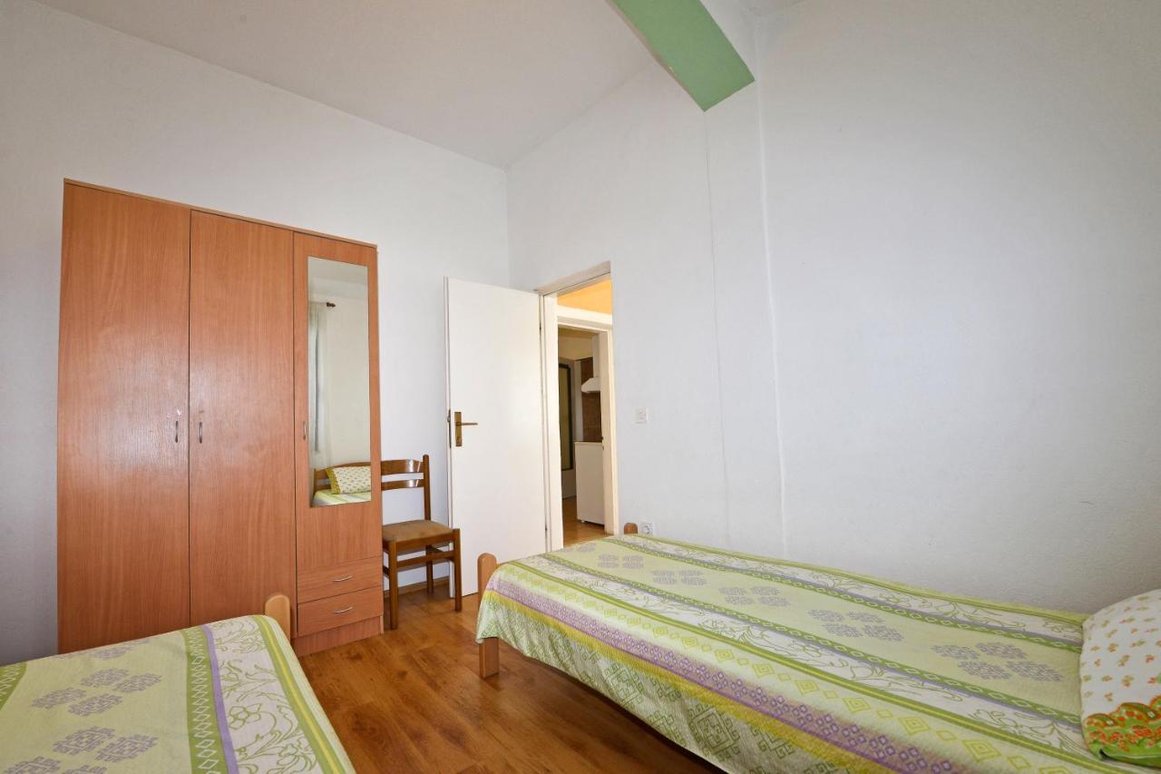 Apartments Ella Пореч Екстер'єр фото