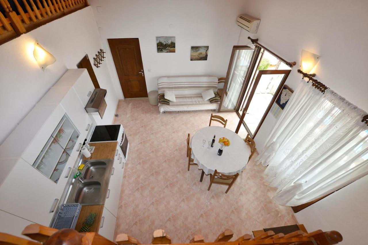 Apartments Ella Пореч Екстер'єр фото
