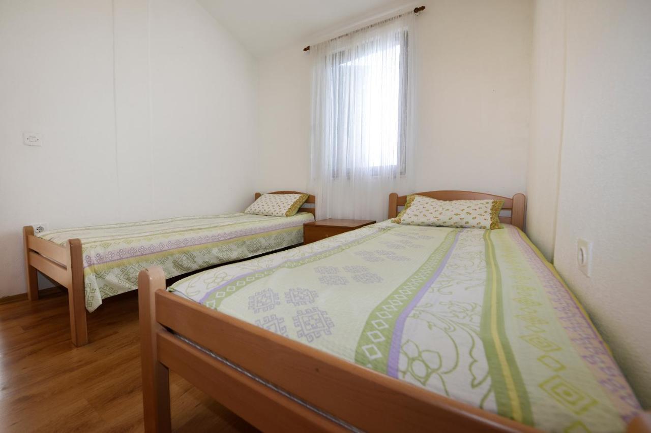 Apartments Ella Пореч Екстер'єр фото