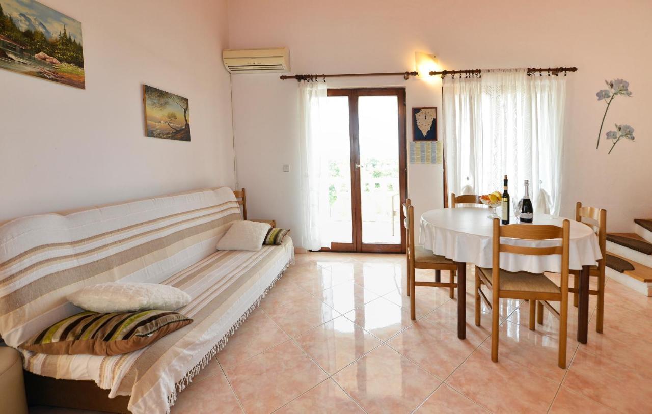 Apartments Ella Пореч Екстер'єр фото