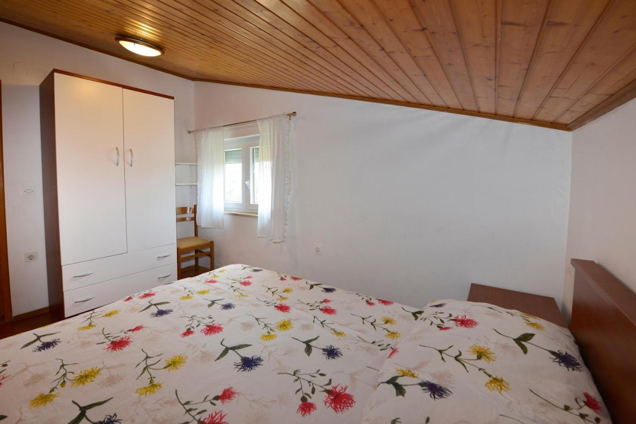 Apartments Ella Пореч Екстер'єр фото