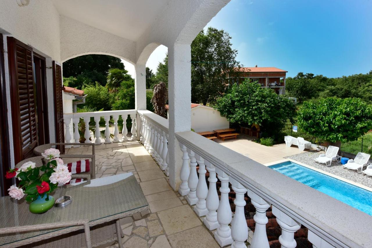 Apartments Ella Пореч Екстер'єр фото