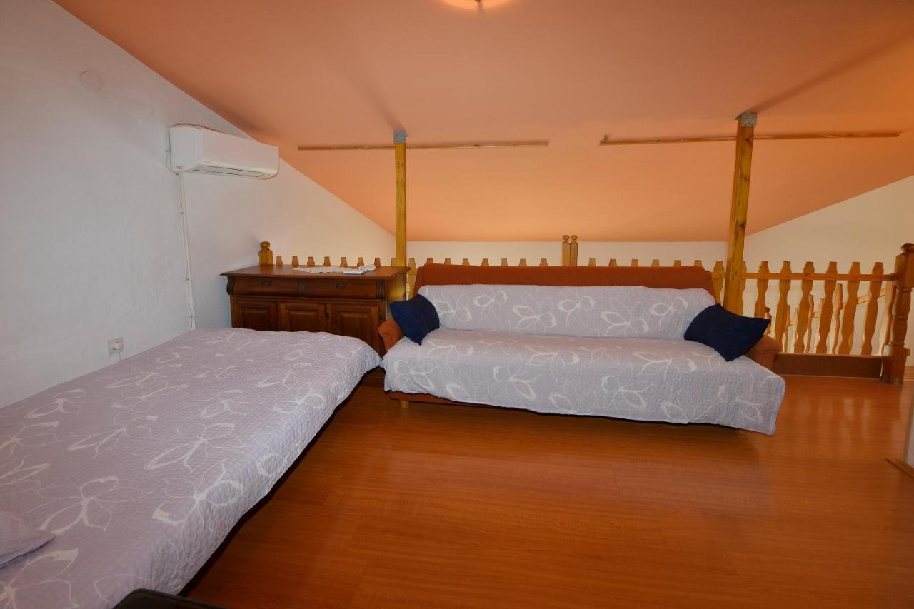 Apartments Ella Пореч Екстер'єр фото